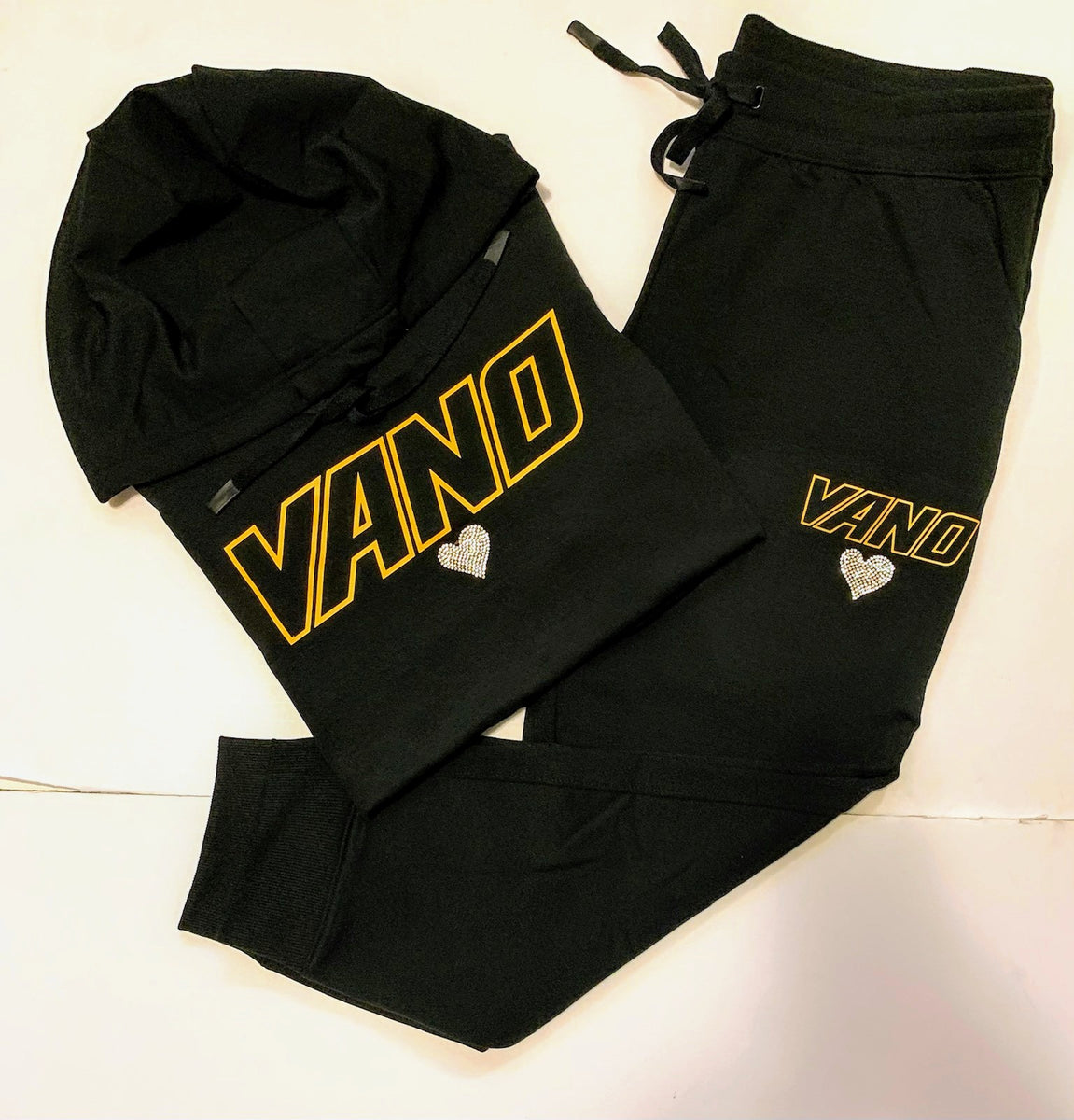 Vano long sleeve logo sweat suit – Vano The Brand